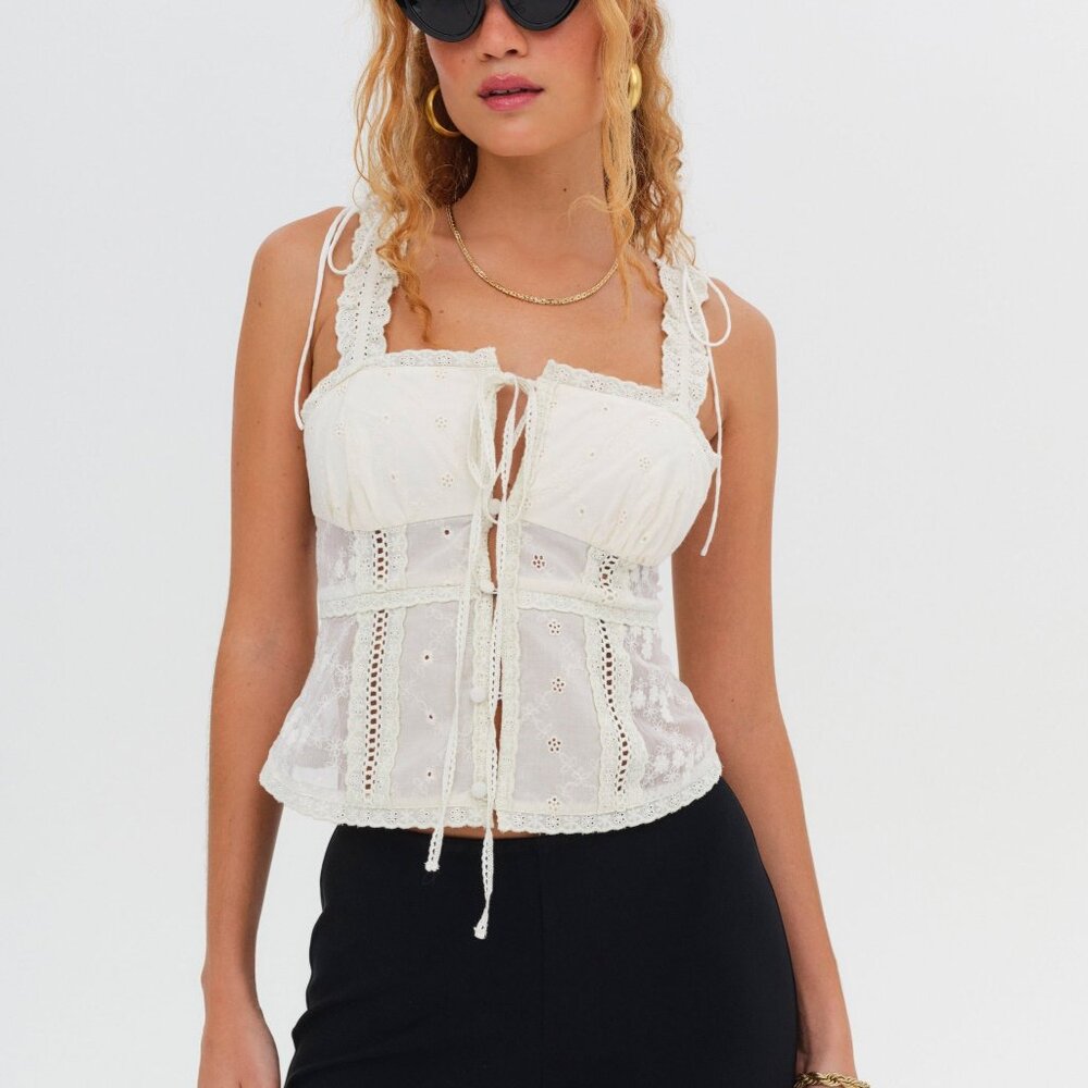 (NEW WITH TAGS) For Love & Lemons Morgan Top Size L / White